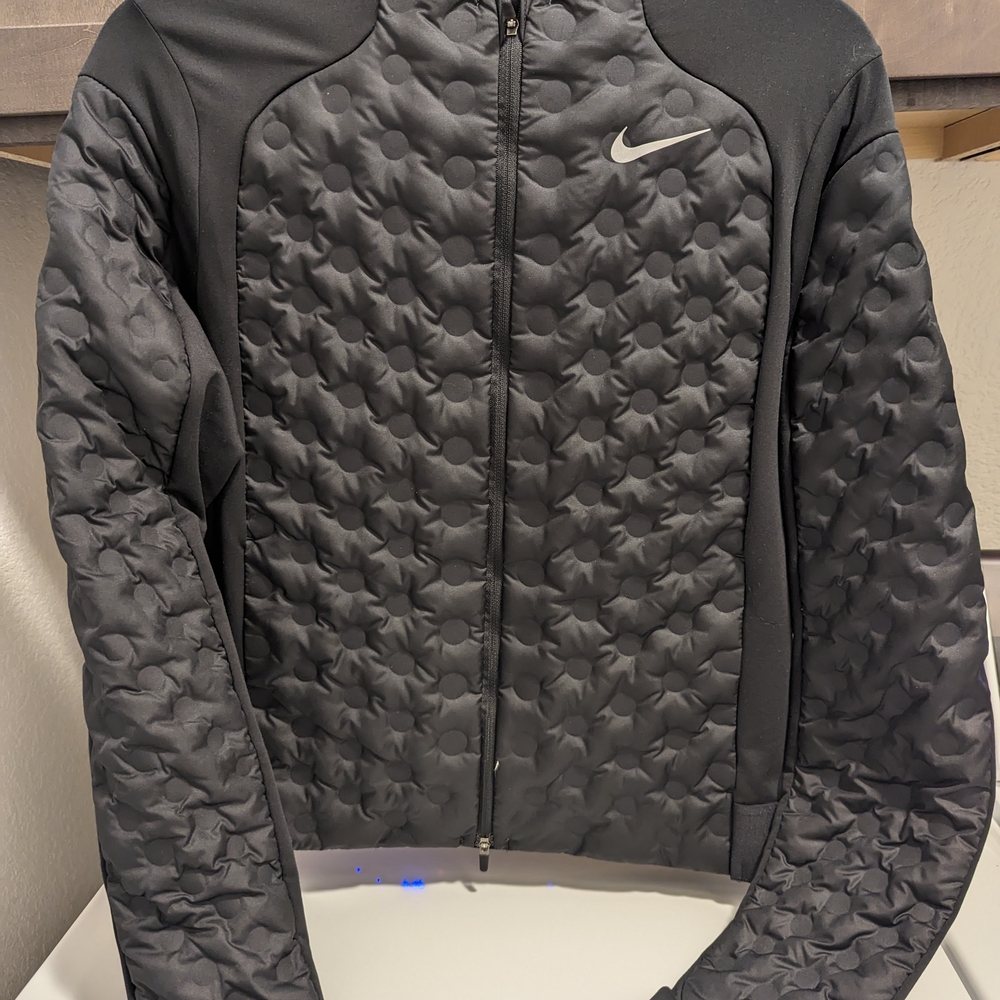 Nike Women's Charcoal and Black Quilted Puffer Jacket